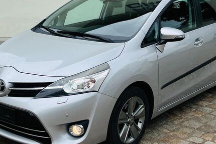Toyota Verso 116.662 km 7.900 € Dresden 01257