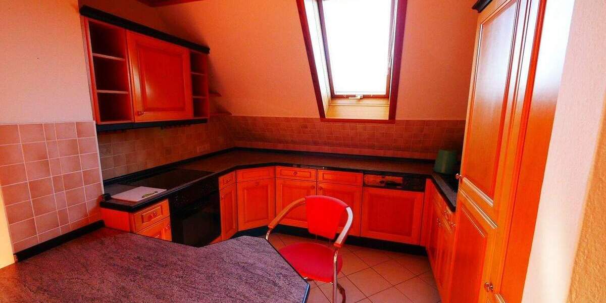 AREAS: RESERVIERT-Gemütliche ETW mit großer Nutzfläche, bezugsfrei! 2 zimmer