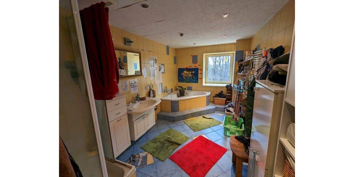 Einfamilienhaus Müglitztal Falkenhain - 8 Zimmer, 367 m&sup2;, 330.000&euro; | Angebot:24453440