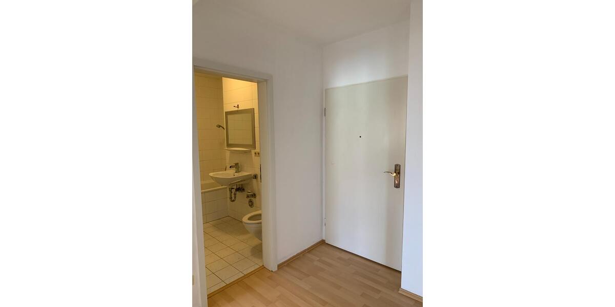 Etagenwohnung Dresden Schönfeld-Weißig - 2 Zimmer, 60 m&sup2;, 543&euro; | Angebot:25376945