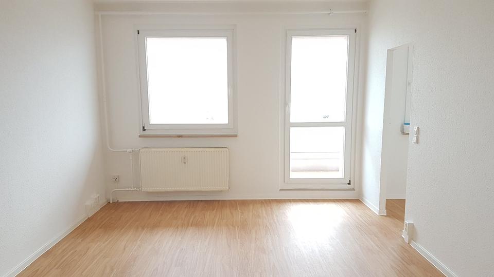 Etagenwohnung Dresden Prohlis - 4 Zimmer, 76 m&sup2;, 179.000&euro; | Angebot:25992218