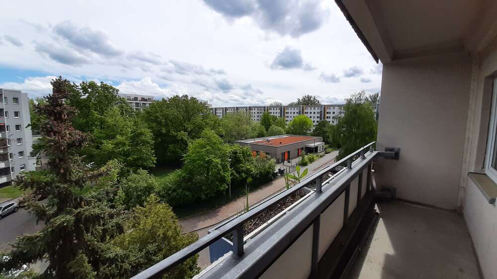 Etagenwohnung Dresden Prohlis - 3 Zimmer, 62 m&sup2;, 405&euro; | Angebot:26489281