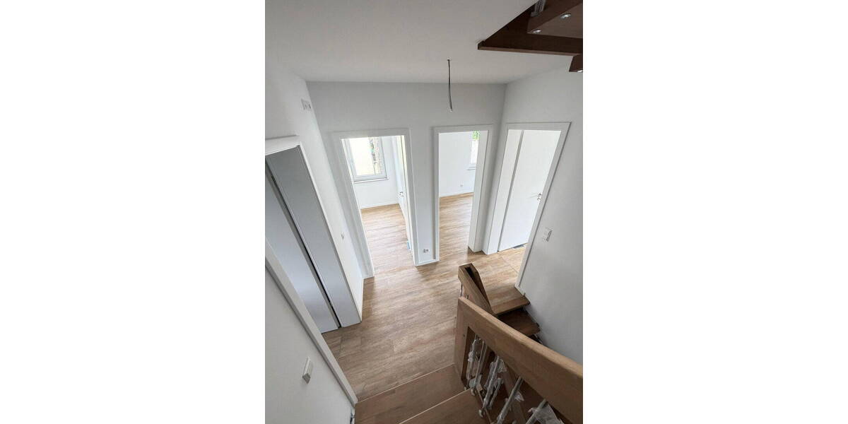 Doppelhaushälfte Dresden Weixdorf - 7 Zimmer, 152 m&sup2;, 2.950&euro; | Angebot:26703214
