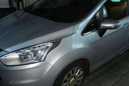 Ford B-Max 75.613 km 8.600 &euro; Halsbrücke-Niederschöna 09633