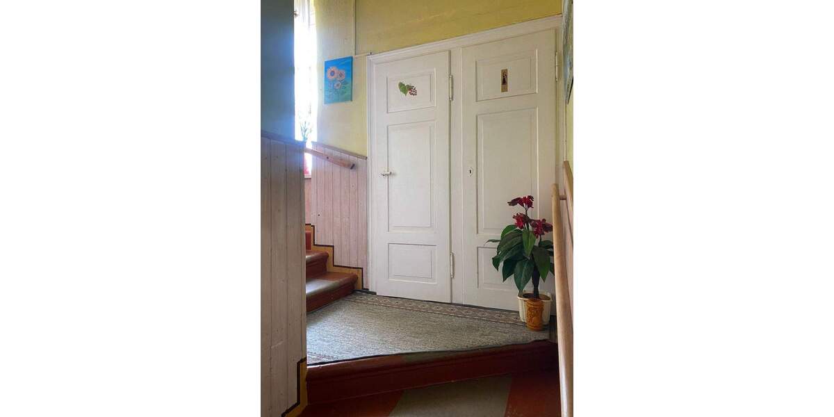 Einfamilienhaus Weinböhla - 1 Zimmer, 260 m&sup2;, 450.000&euro; | Angebot:25703571