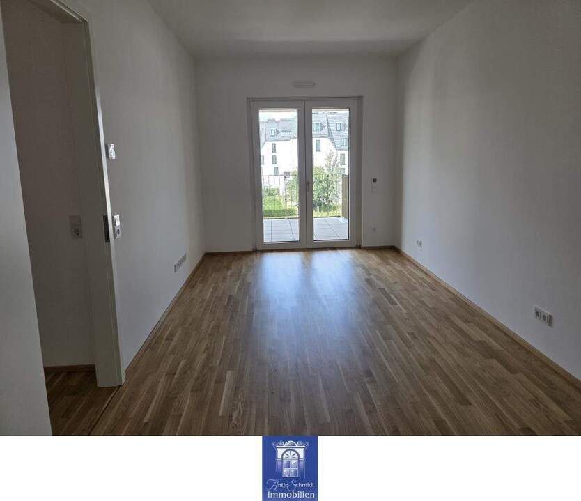 Hafencity Dresden! Traumhafte Wohnung mit zwei großen Balkonen, Lift und vieles mehr 3 zimmer