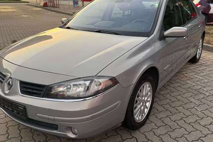 Renault Laguna 128.000 km 2.499 € Dresden 01187