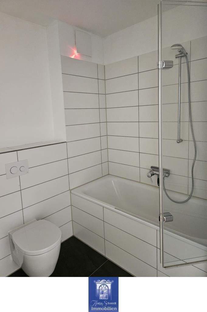 Charmante Neubauwohnung mit hofseitigem Balkon, Fußbodenheizung, EBK, Gäste-WC! 2 zimmer