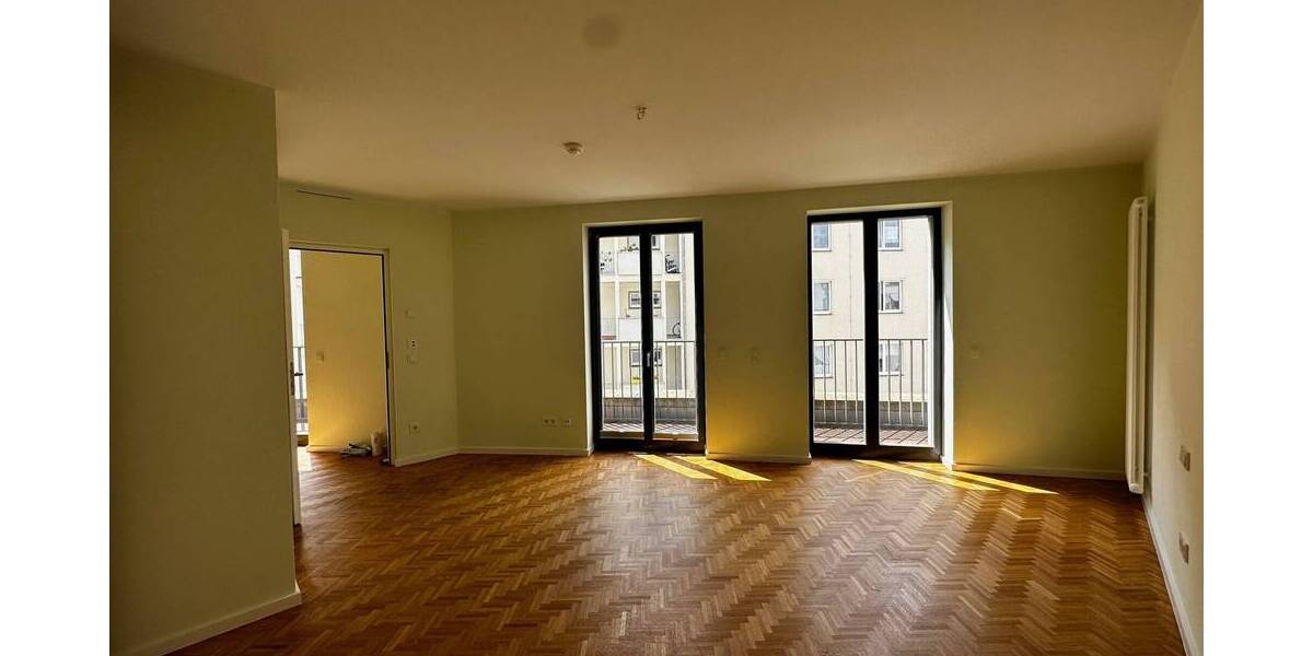 Etagenwohnung Dresden Innere Altstadt - 2 Zimmer, 104 m&sup2;, 2.200&euro; | Angebot:25748876
