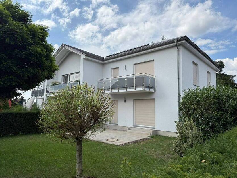 Sofort beziehbares Einfamilien-Reihenendhaus zu Mieten, mitten in Weinböhla!