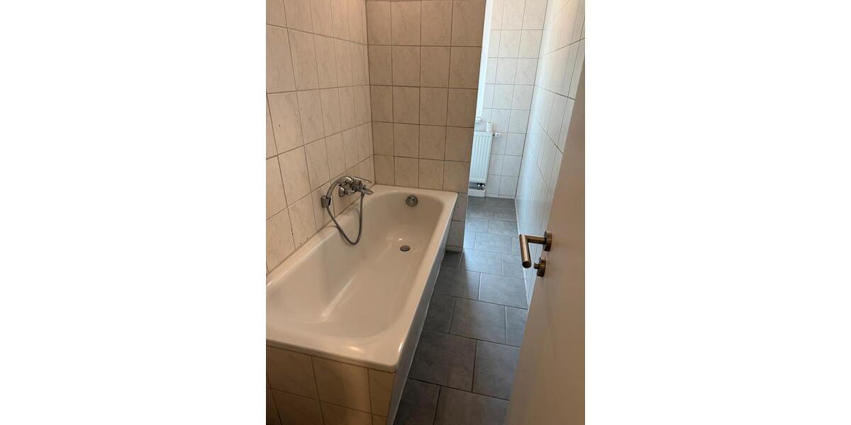 Erdgeschoßwohnung Heidenau - 3 Zimmer, 60 m&sup2;, 390&euro; | Angebot:21386213