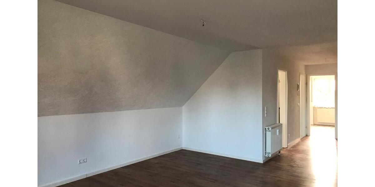 Dachgeschoßwohnung Dresden Prohlis - 2 Zimmer, 54 m&sup2;, 156.000&euro; | Angebot:27493887