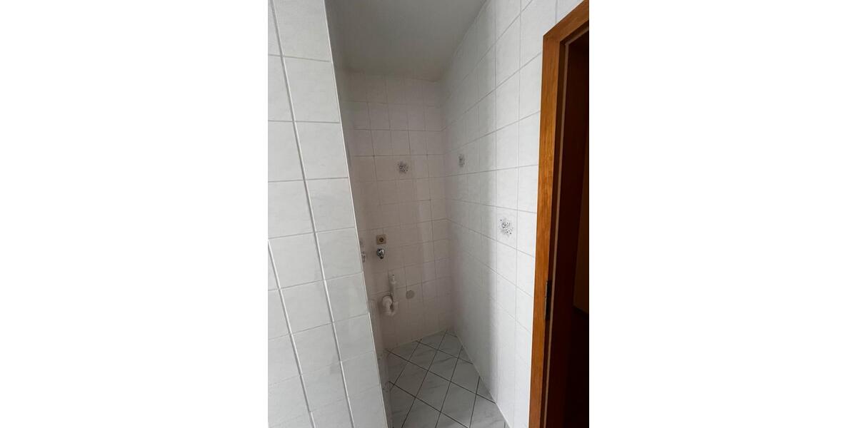 Dachgeschoßwohnung Bobritzsch-Hilbersdorf Hilbersdorf - 3 Zimmer, 62 m&sup2;, 75.000&euro; | Angebot:27491794