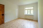 Charmante AltbauWohnung mit Holzdielung und schickem Tageslichtbad.