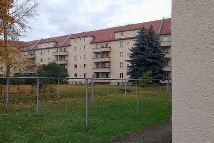 Wohnung zum Mieten in Dresden 200 € 27.56 m²