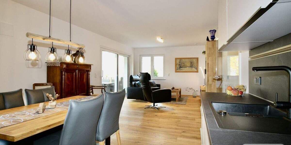 +++ Traumwohnung in bester zentraler Lage mit besten Energiewerten +++ 4 zimmer