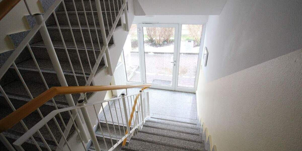 Etagenwohnung Dresden Niedersedlitz - 1 Zimmer, 44 m&sup2;, 105.000&euro; | Angebot:25820286