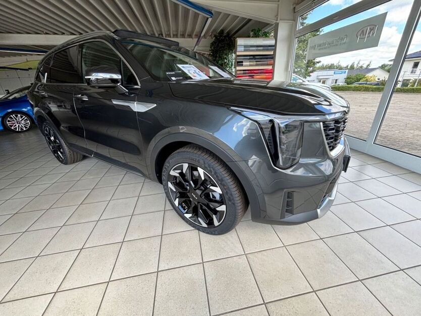 Kia Sorento 24.999 km 56.997 € Freiberg 09599