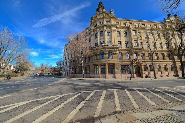 Etagenwohnung Dresden Innere Neustadt - 3 Zimmer, 90 m&sup2;, 1.448&euro; | Angebot:25768402