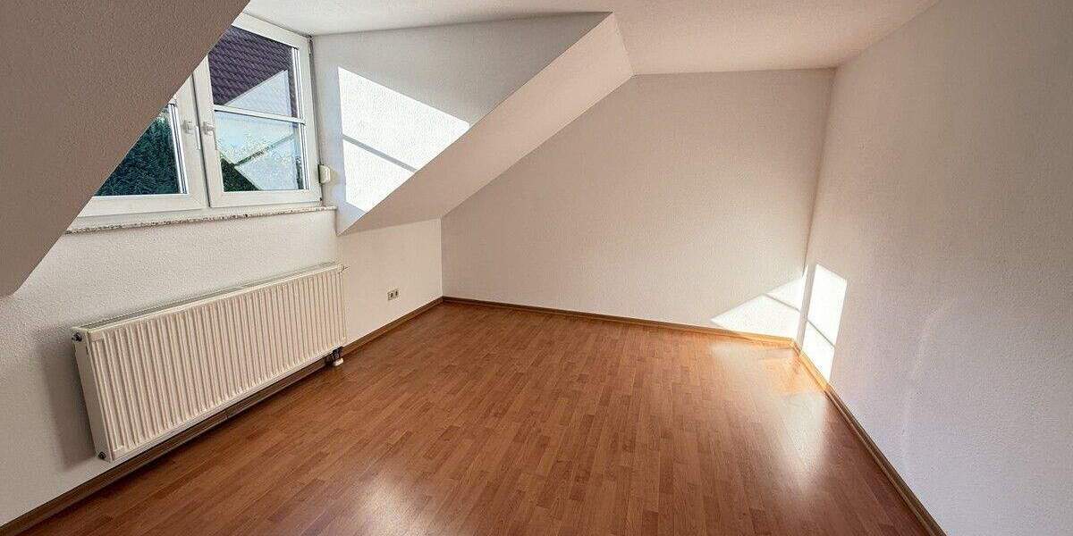 Etagenwohnung Moritzburg Boxdorf - 3 Zimmer, 80 m&sup2;, 249.000&euro; | Angebot:25726961