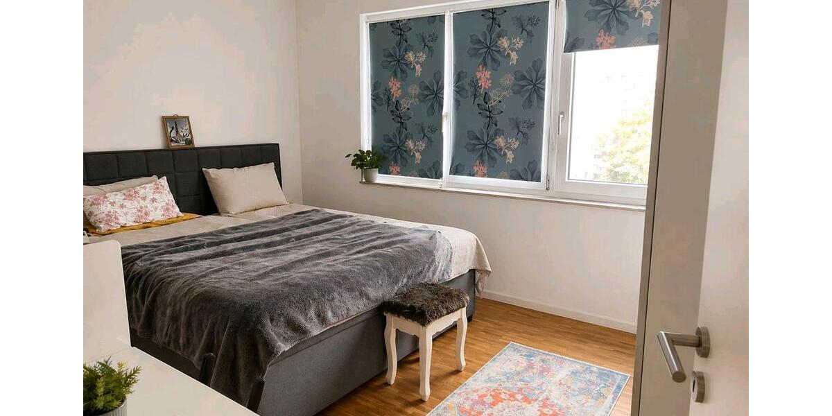 Etagenwohnung Dresden Schönfeld-Weißig - 4 Zimmer, 90 m&sup2;, 1.314&euro; | Angebot:26393162