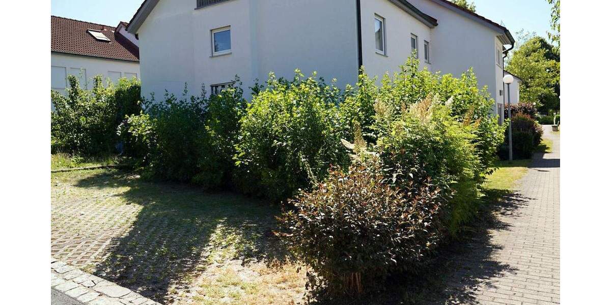 Etagenwohnung Dresden Weißig - 3 Zimmer, 79 m&sup2;, 199.000&euro; | Angebot:25836508