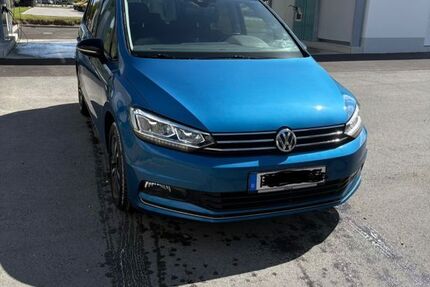 VW Touran 101.760 km 18.000 &euro; Pirna 01796