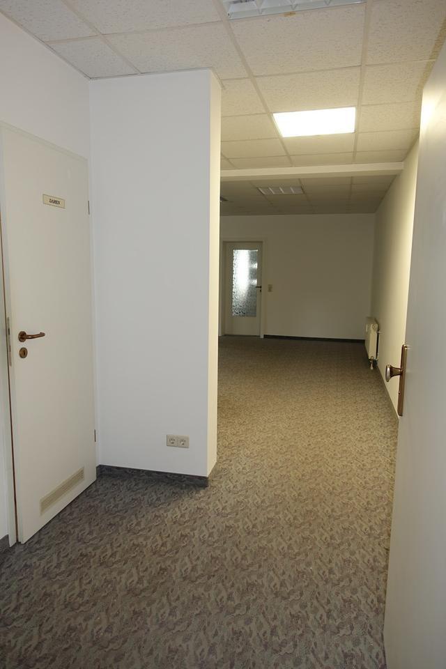 Büro- Praxisfläche in Wohn- + Geschäftshaus zimmer