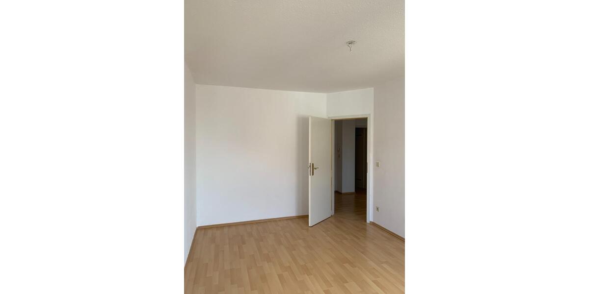 Etagenwohnung Dresden Schönfeld-Weißig - 2 Zimmer, 60 m&sup2;, 543&euro; | Angebot:25376945