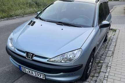 Peugeot 206 99.000 km 2.500 &euro; Meißen 01662