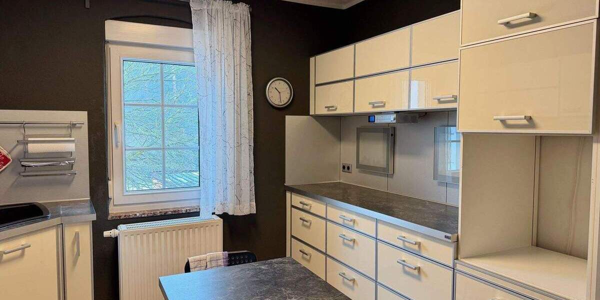 Einfamilienhaus Dresden Klotzsche - 9 Zimmer, 170 m&sup2;, 749.000&euro; | Angebot:25779624