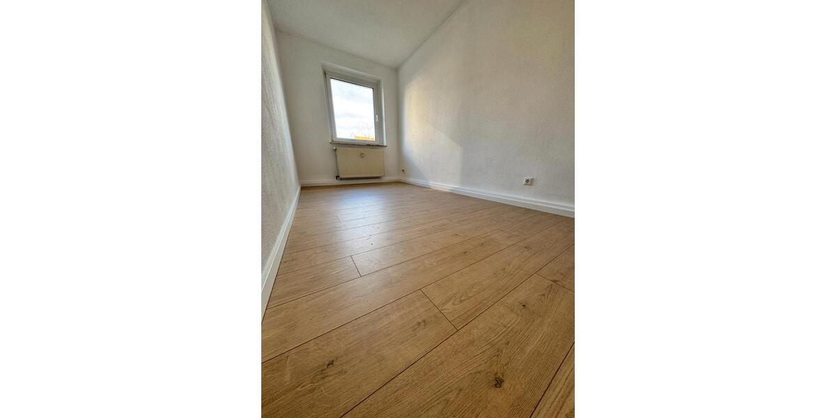 Erdgeschoßwohnung Freital - 3 Zimmer, 62 m&sup2;, 615&euro; | Angebot:26493233