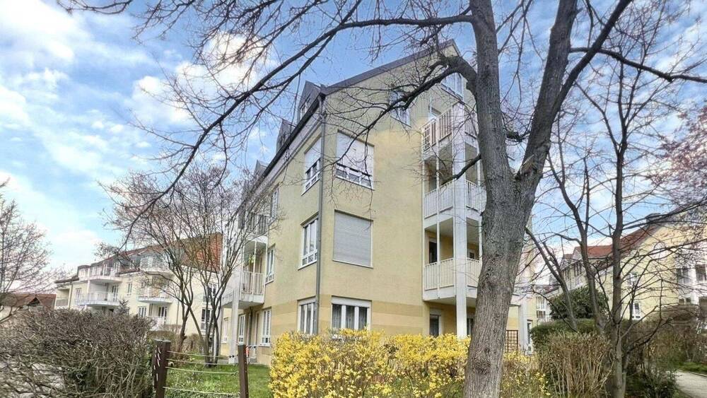 Etagenwohnung Dresden Weißig - 2 Zimmer, 44 m&sup2;, 98.000&euro; | Angebot:26108547