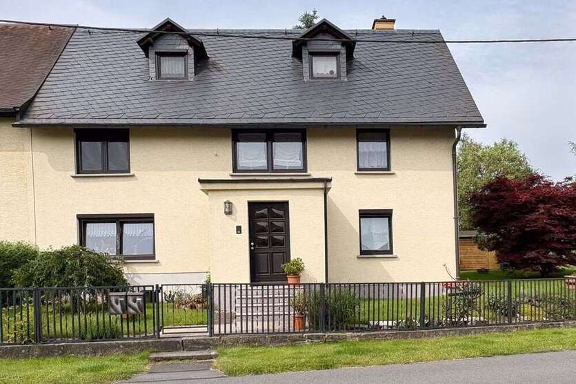 Haus zum Kaufen in Großharthau 187.000 € 183.77 m²