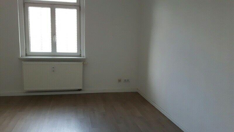 Etagenwohnung Dresden Neustadt - 4 Zimmer, 84 m&sup2;, 738&euro; | Angebot:9074896