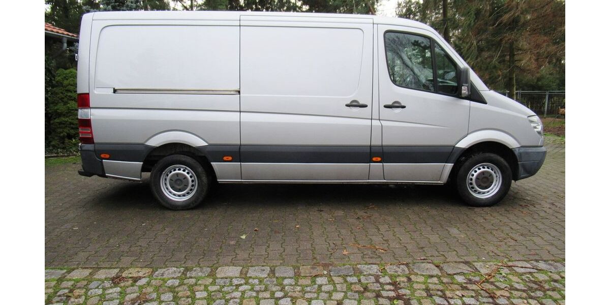 Mercedes-Benz Sprinter 180.000 km 14.499 &euro; Gröbern bei Meissen 01689