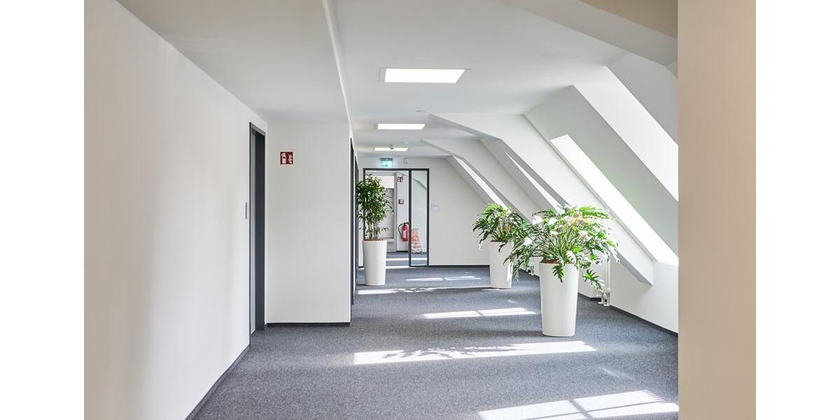 Gewerbeobjekt Dresden Klotzsche - 21&euro; | Angebot:25895226
