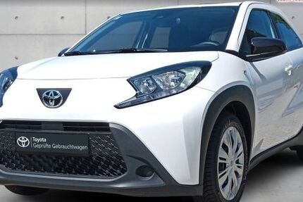 Toyota Aygo (X) 24.452 km 13.985 &euro; Pirna 01796