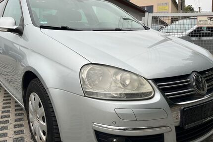 VW Jetta 146.975 km 4.400 &euro; Bannewitz 01728
