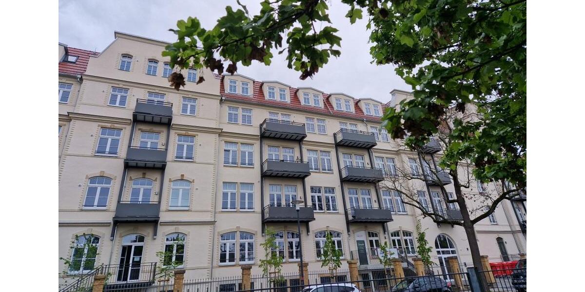 Dachgeschoßwohnung Dresden Blasewitz - 1 Zimmer, 32 m&sup2;, 455&euro; | Angebot:25725131