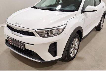 Kia Stonic 9.395 km 15.899 &euro; Dresden 01157