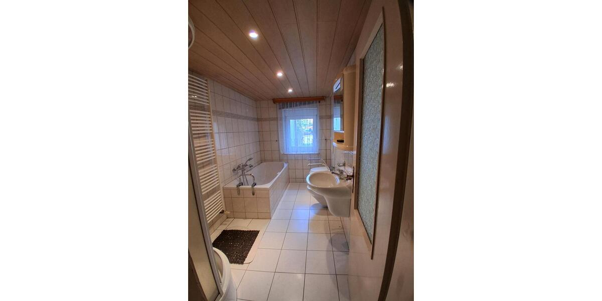 Einfamilienhaus Königsbrück - 7 Zimmer, 135 m&sup2;, 174.000&euro; | Angebot:27459856