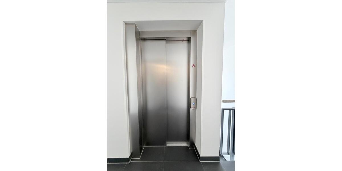 Terrassenwohnung Dresden Plauen - 1 Zimmer, 30 m&sup2;, 80&euro; | Angebot:25536101