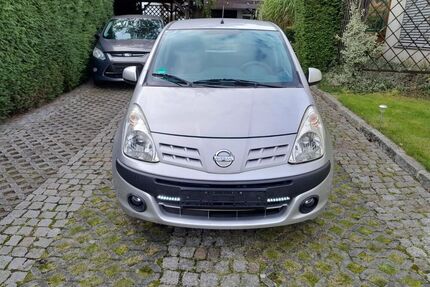 Nissan Pixo