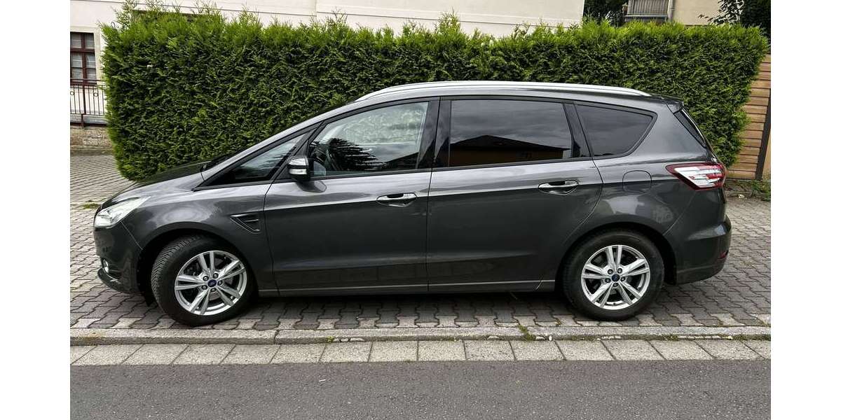 Ford S-Max 158.535 km 11.400 &euro; Dresden, Stadt 01217