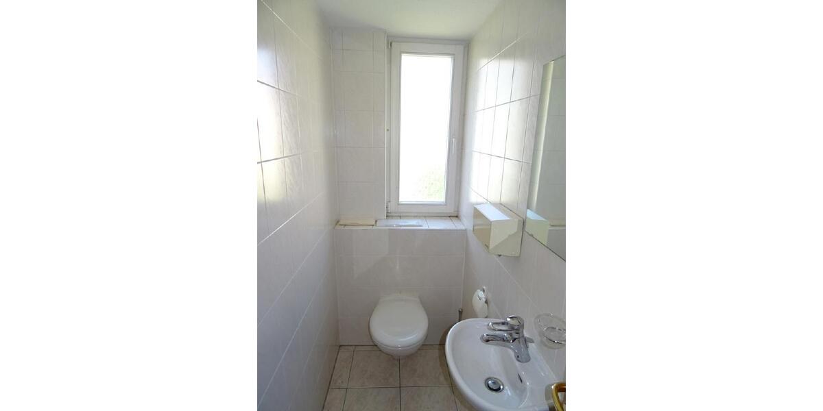 ...günstige Gelegenheit im Süden 100 m² für Büro, Praxis... zimmer