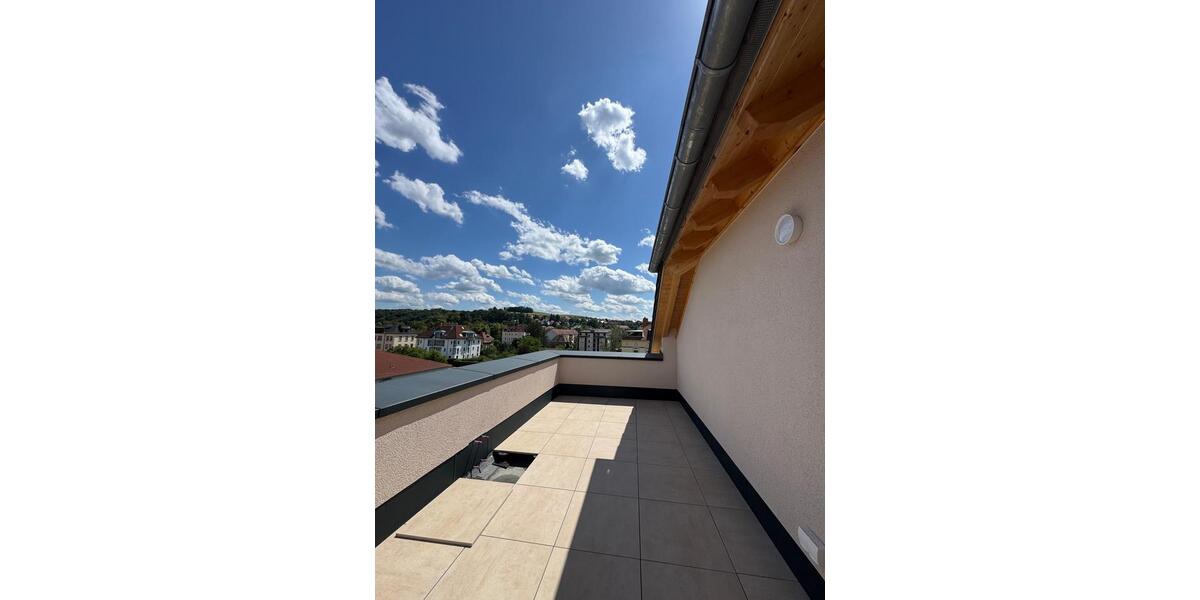 Dachgeschoßwohnung Heidenau - 4 Zimmer, 109 m&sup2;, 1.303&euro; | Angebot:24585580