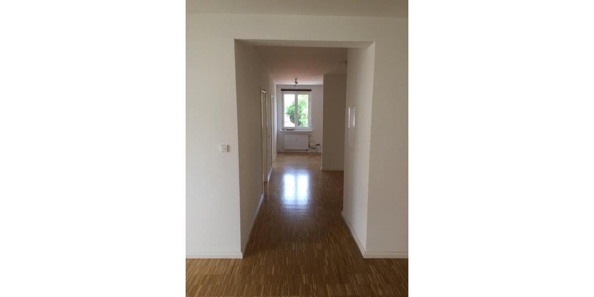 Gewerbeobjekt Dresden Klotzsche - 2.820&euro; | Angebot:24495476