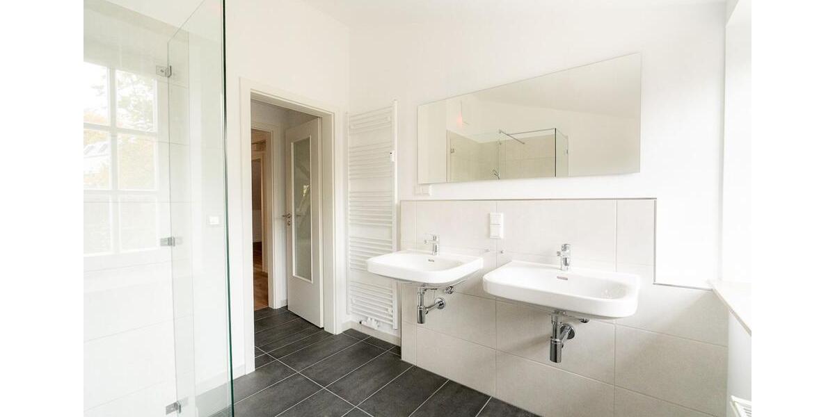 Einfamilienhaus Dresden Loschwitz - 4 Zimmer, 133 m&sup2;, 1.700&euro; | Angebot:23432213