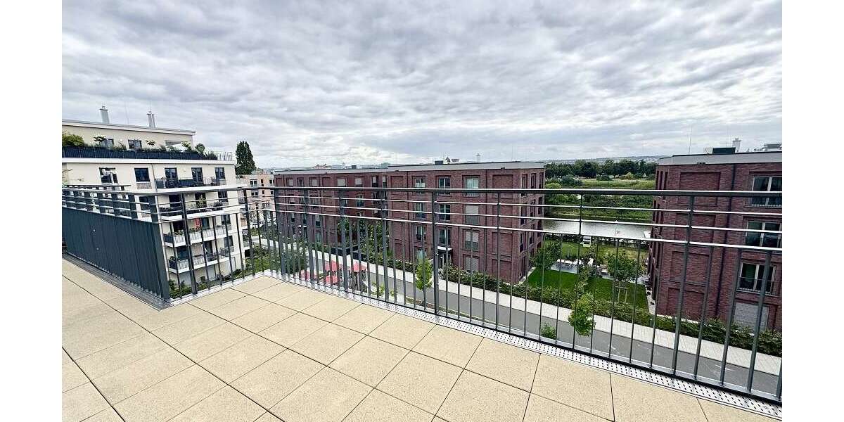 Wohnung zum Mieten in Dresden 2.300 € 109.3 m² 4 zimmer